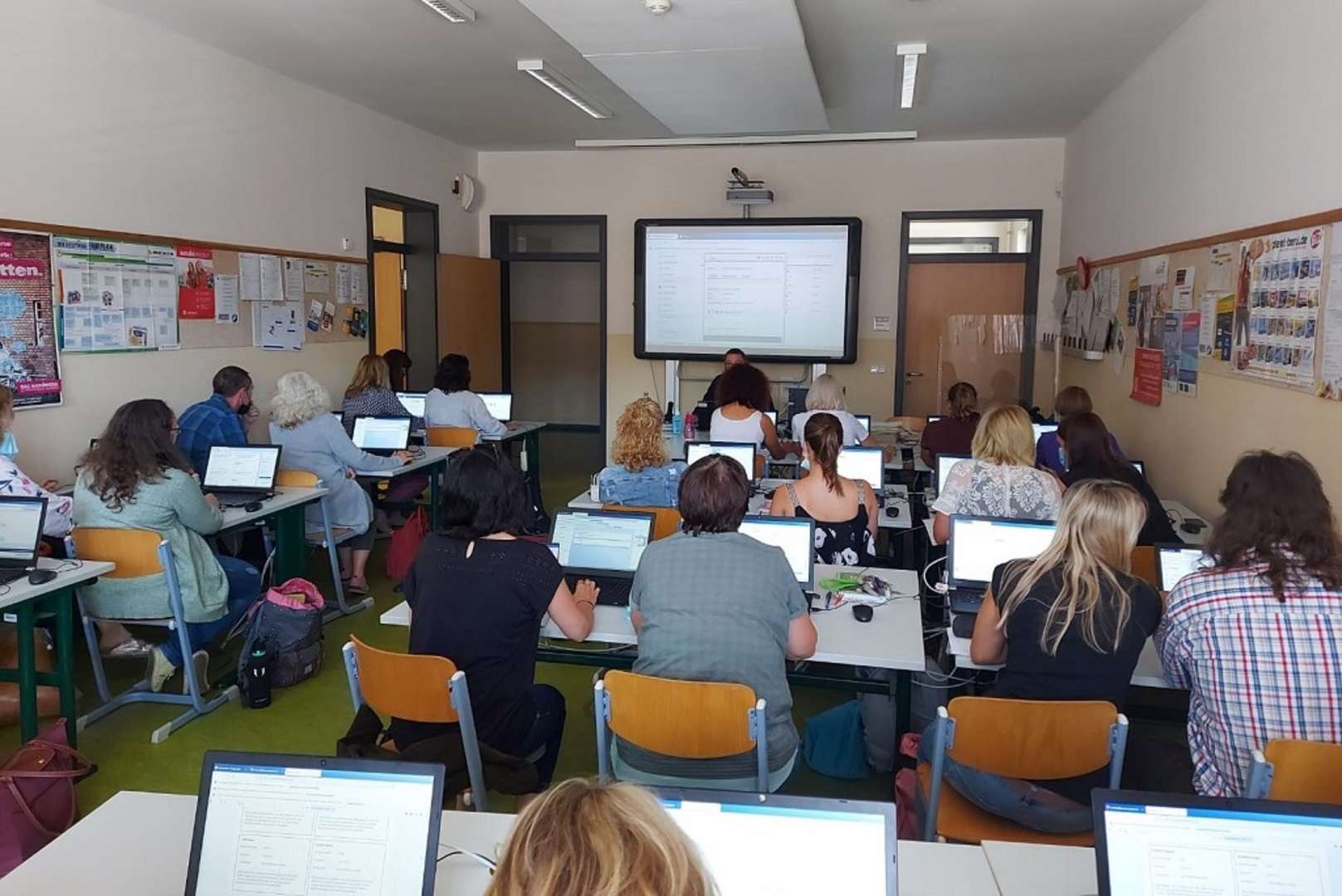 Digitalisierung: Fortbildung Unserer Lehrkräfte | Karl-Sellheim-Schule